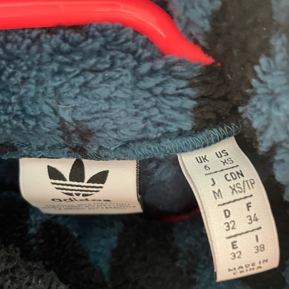 Adidas Furry Turtleneck - Picture 3 of 3